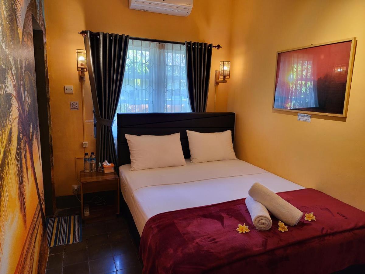 Dewi Sri Guesthouse Mataram Exterior foto