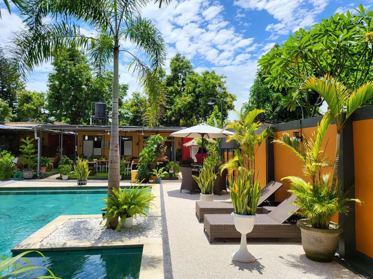 Dewi Sri Guesthouse Mataram Exterior foto